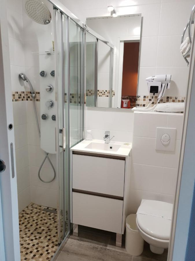 Fasthotel Le Rale Des Genets - Un Hotel Fh Collection Dun-sur-Meuse 외부 사진