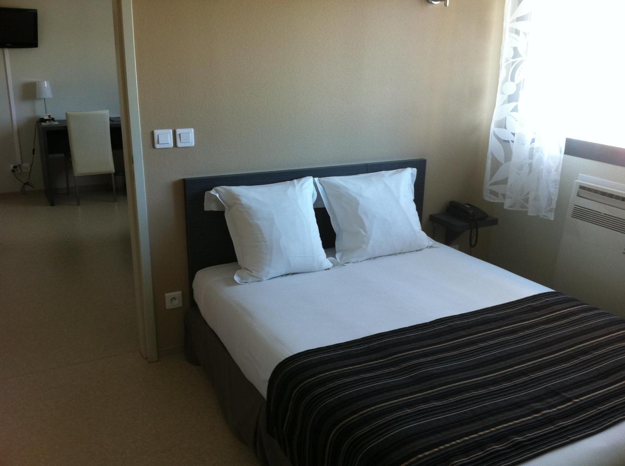 Fasthotel Le Rale Des Genets - Un Hotel Fh Collection Dun-sur-Meuse 외부 사진